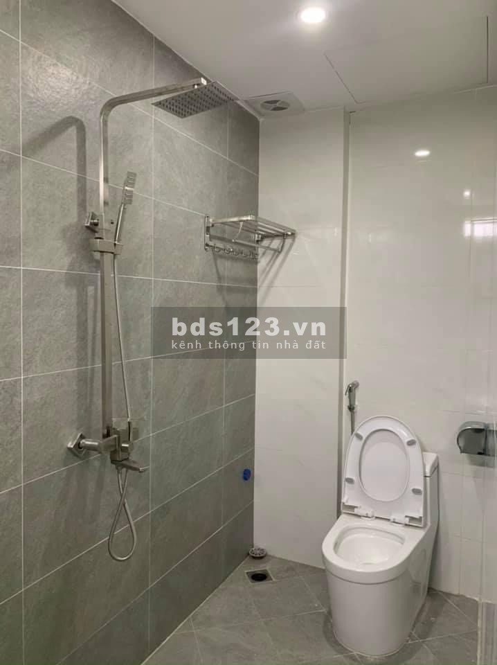 Bán nhà gần bến xe Yên Nghĩa, nhà mới trong ngõ ô tô tránh, 30m2*4T, giá nhỉnh 2 tỷ