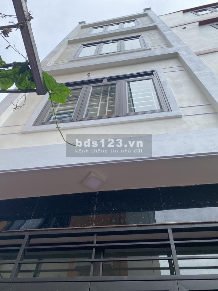 Bán nhà gần bến xe Yên Nghĩa, nhà mới trong ngõ ô tô tránh, 30m2*4T, giá nhỉnh 2 tỷ