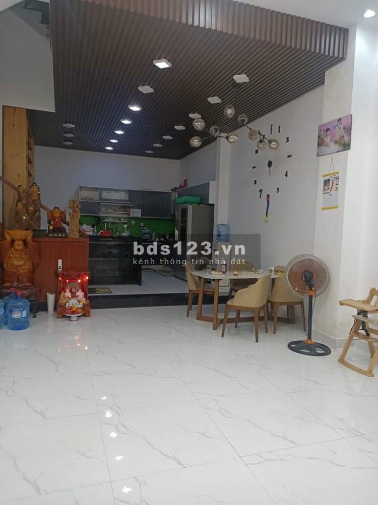 Gấp bán nhà 4 tầng diện tích sử dụng 400m2 Đường Ba Tháng Hai, Quận 10, chỉ 15 tỷ 800