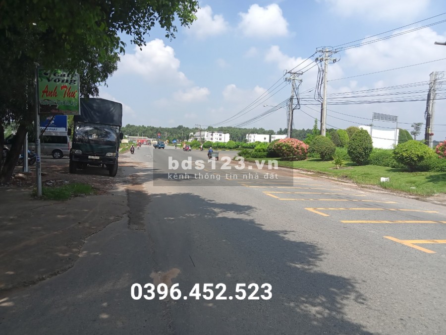 Bán lô đất 2 mặt tiền Vĩnh Tân, Tân Uyên, gần cổng khu công nghiệp Vsip 2A đúng 554m2 giá 3,7tr/m.