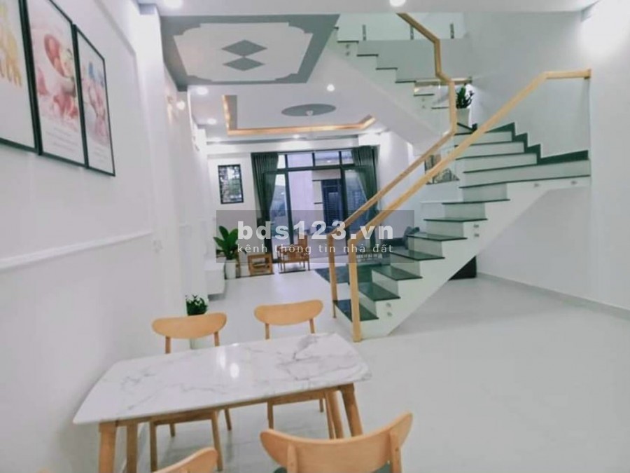 Nhà 2 lầu 1 trệt giá rẻ nội thất tiện nghi, giảm giá mùa dịch lh 0389728246