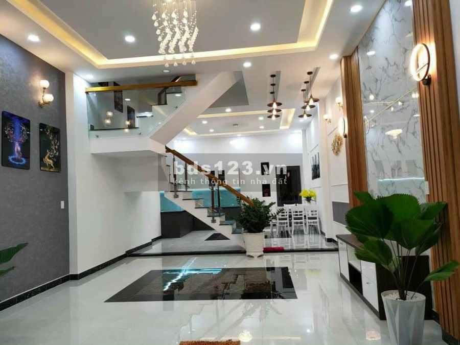 Nhà 2 lầu 1 trệt giá rẻ nội thất tiện nghi, giảm giá mùa dịch lh 0389728246