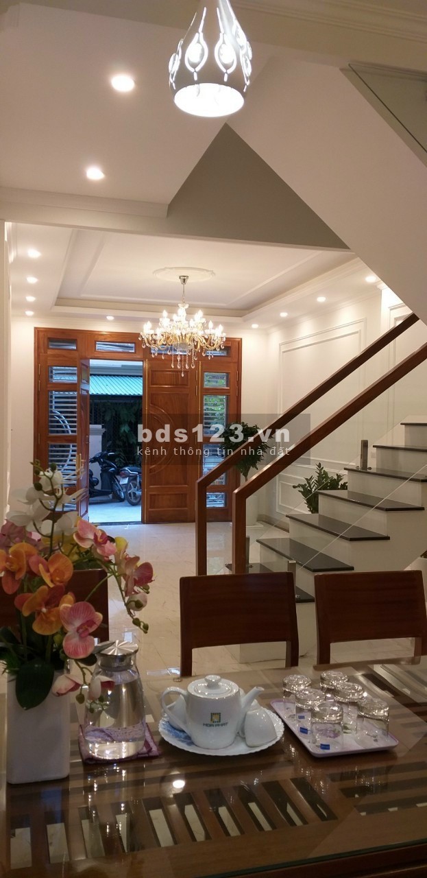Bán Nhà Đông Thiên, ô tô đỗ cửa, diện tích sử dụng 43m2, giá bán 3,1 tỷ