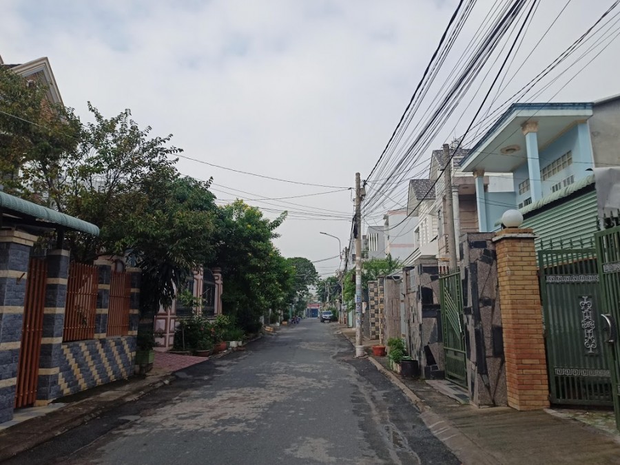 Đất Tân Tiến đường xe hơi chạy vi vu, cách Phạm Văn Thuận 100m, gần công an tỉnh