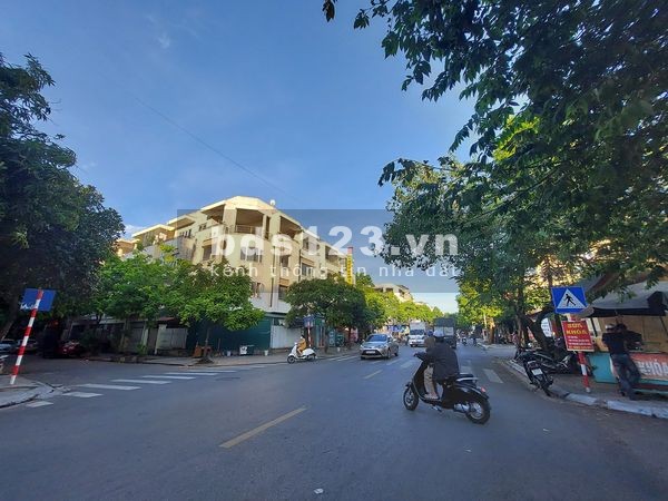 Bán nhà, mặt phố Lý Thường Kiệt, Hà Đông, vỉa hè rộng, 3 ô tô tránh, KD đỉnh, 36m2, 4 tầng, giá 5.2 tỷ.