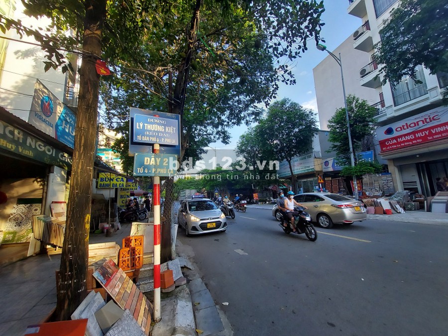 Bán nhà, mặt phố Lý Thường Kiệt, Hà Đông, vỉa hè rộng, 3 ô tô tránh, KD đỉnh, 36m2, 4 tầng, giá 5.2 tỷ.