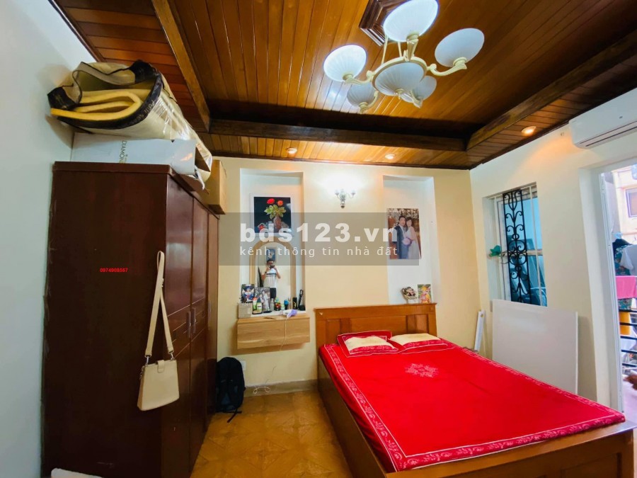 Bán gấp nhà phố Bạch Mai gần chợ mơ ngã tư Minh Khai 40mx5T giá nhỉnh 3 tỷ ô tô đỗ gần ngõ rộng