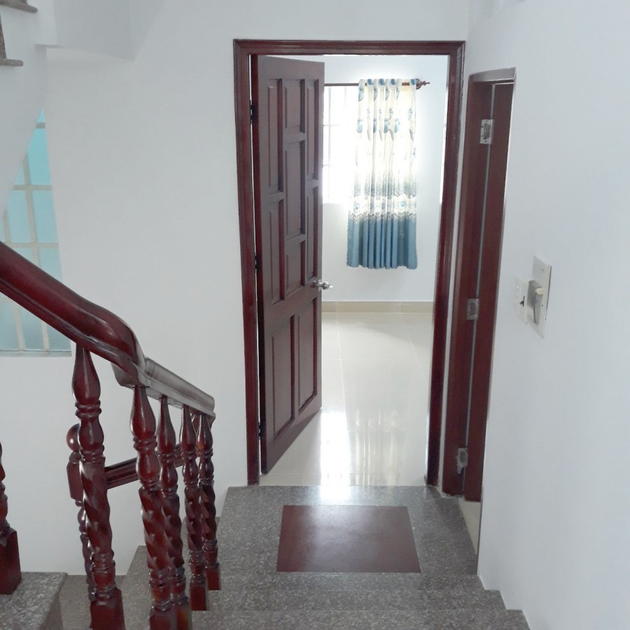 Bán nhà nguyên căn phường 6, Quận Tân Bình dt 43m2 Hẻm 4m 2 mặt hẻm giá 4,5 tỷ