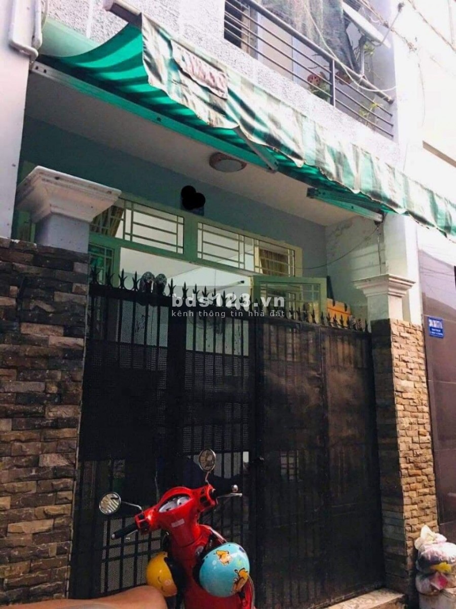 Hẻm nhựa nhà ngay trung tâm Phường 11-Tân Bình,diện tích 41m2,giá chỉ 4.4 tỷ.