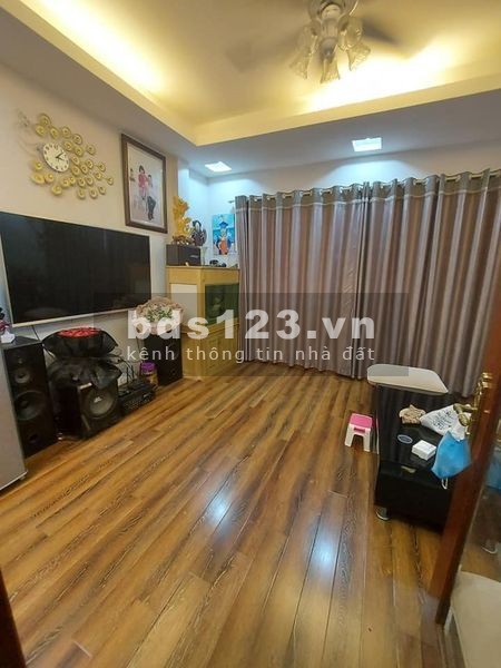Bán nhà nguyên căn Bồ Đề thiết kế hiện đại dt 60m2, 5 tầng đúc, giá 4.8 tỷ