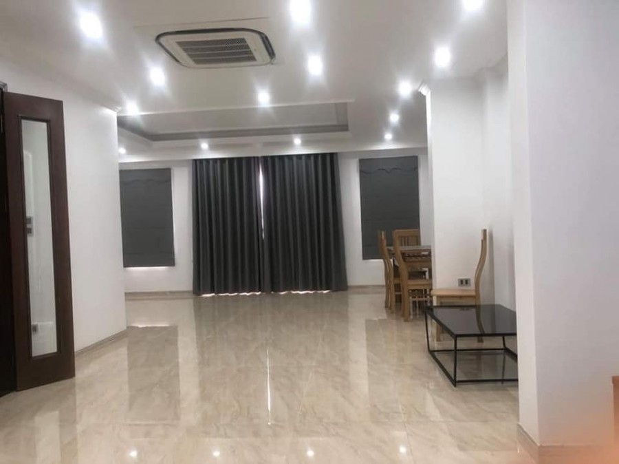 Quá Hot, Bán Nhà Mặt Phố Trần Duy Hưng 5 Tầng,Thang Máy, MT 5,5m, DT 65m Giá 28,5 Tỷ