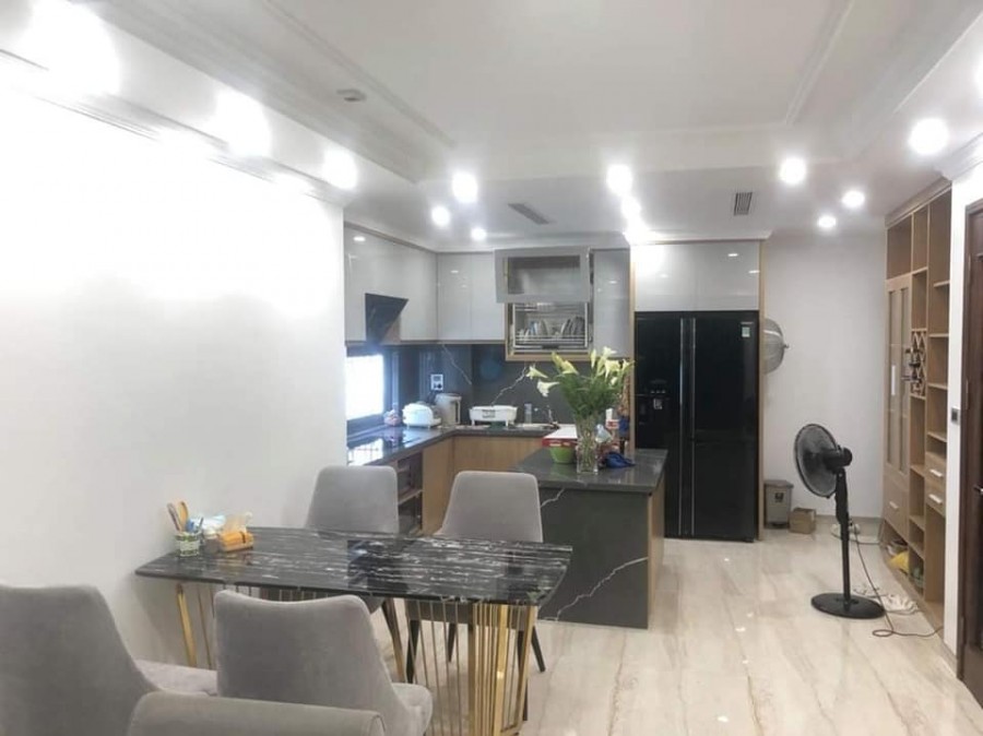 Bán Nhà Mặt Phố Trần Duy Hưng, DT 61m, 5 Tầng, MT 5.2M, Giá 26 Tỷ