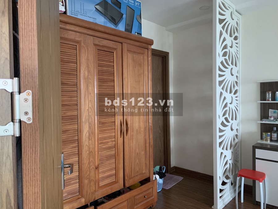 Chuyển nhượng căn hộ 95m2 tòa CT3 tại Eco Green City, ban công ĐN, giá bán 2.95 tỷ (bao phí), Lh 0343951063