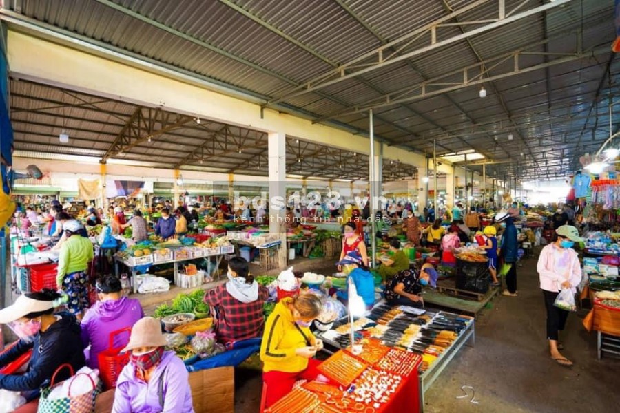 Cần bán lô đất ngay chợ đường 27m giá chỉ 370tr,h ỗ trợ vay vốn ngân hàng đến 70%
