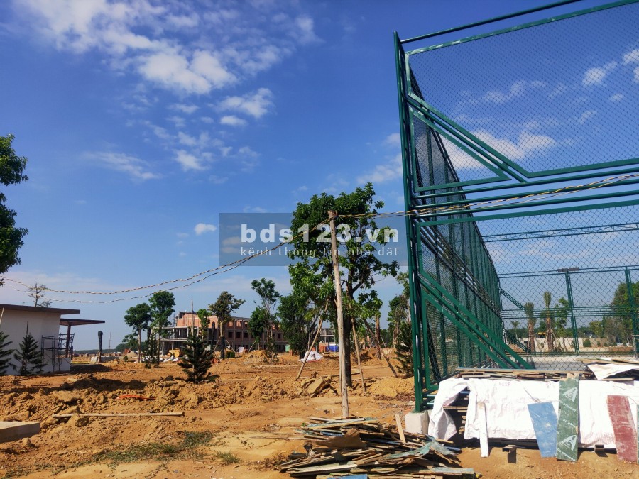 Bán lô đất thổ cư sổ đỏ riêng, giá chỉ 18 triệu/m2, khu đô thị Century City