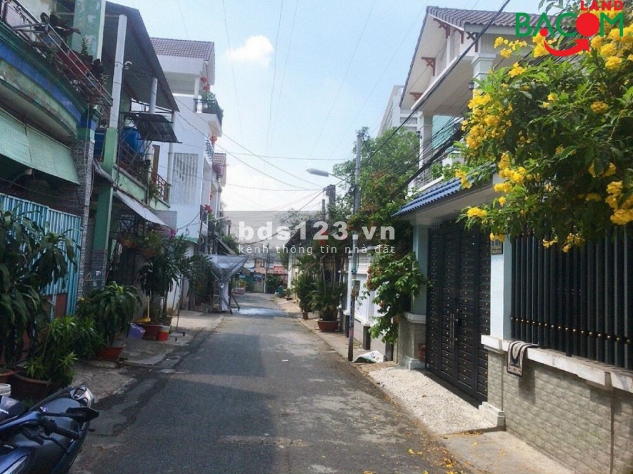 Bán nhà 2 mặt tiền gần giáo xứ Bùi Đức phường Tam Hoà, dt 120m2, giá chỉ 5.2 tỷ