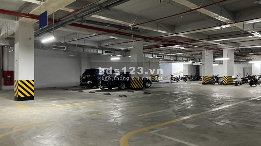 Bán căn chung cư 3PN/126m2 giá rẻ, nhà đẹp chính sách tốt, giá bán 5.2 tỷ, lhcc