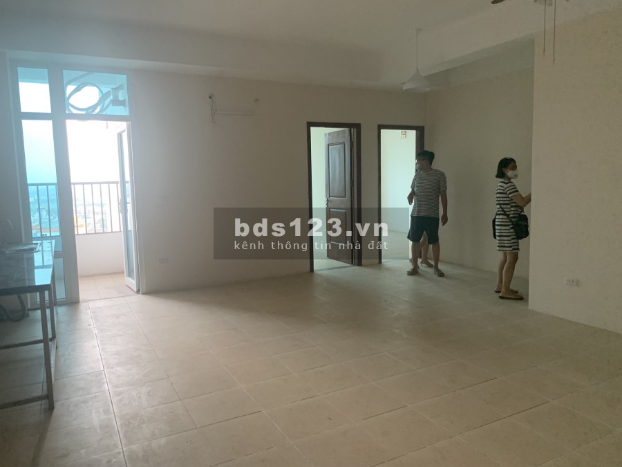 Cho thuê chung cư Báo công an nhân dân Nghiêm Xuân Yêm 3 phòng ngủ, 94m2, 7 triệu, phù hợp văn phòng. LH 0377983070