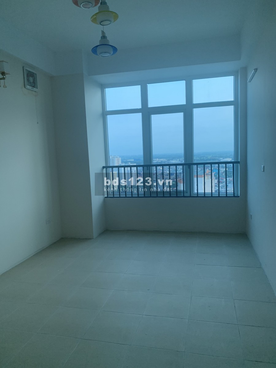 Cho thuê chung cư Báo công an nhân dân Nghiêm Xuân Yêm 3 phòng ngủ, 94m2, 7 triệu, phù hợp văn phòng. LH 0377983070