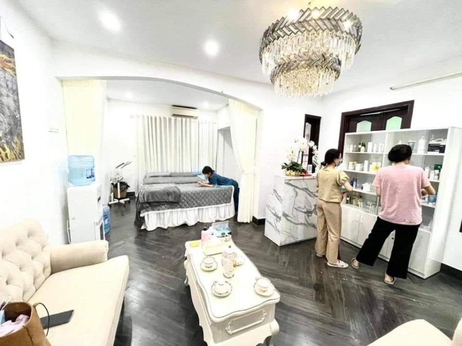 Trung tâm Đống Đa Yên Lãng vỉa hè, kinh doanh sầm uất dt 45m2 x 5 tầng, mt 10m chỉ 9.7 tỷ