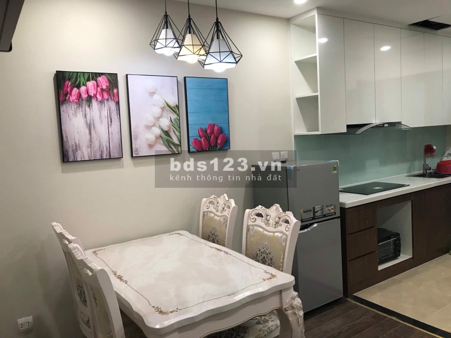 Cho thuê chung cư Gold Season 47 Nguyễn Tuân 70m2 2PN 2WC full nội thất cao cấp. L/H: 0963146006
