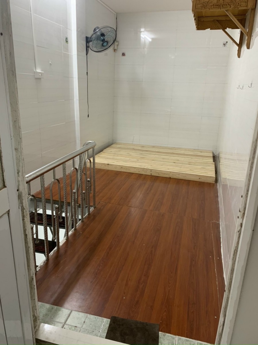 BÁN GẤP nhà Hai Bà Trưng siêu hott . 20m2 sổ đỏ cầm tay giá chỉ 1.1 tỷ.