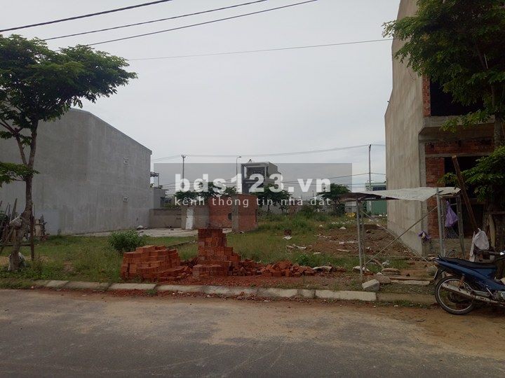 Đất xã Bình Mỹ, dân cư đông, sổ riêng, gần Hócmon, Quận 12 xay nhà thoải mái