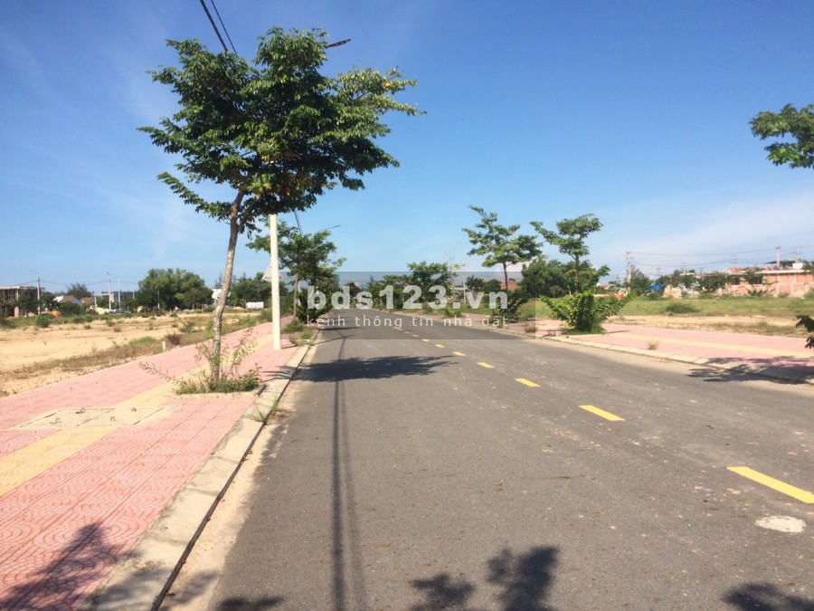 Đất Chính chủ muốn bán nhanh ở KPC Lai Nghi lô góc 2 mặt tiền, liên hệ 0703705069