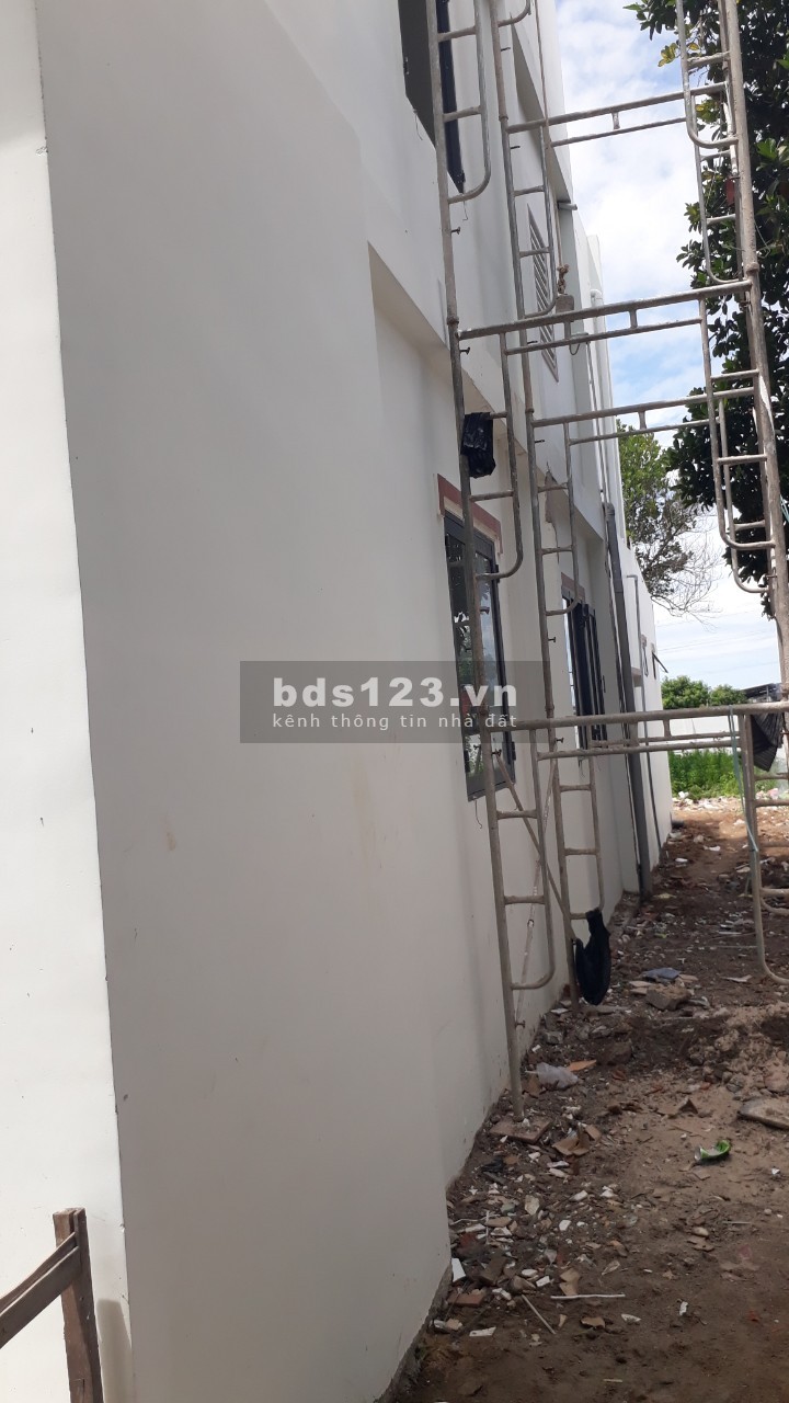 Bán 450m2 đất ở mặt tiền quốc lộ 51, gần nhà thờ Kim Hải, giá bán 5 tỷ, lhcc