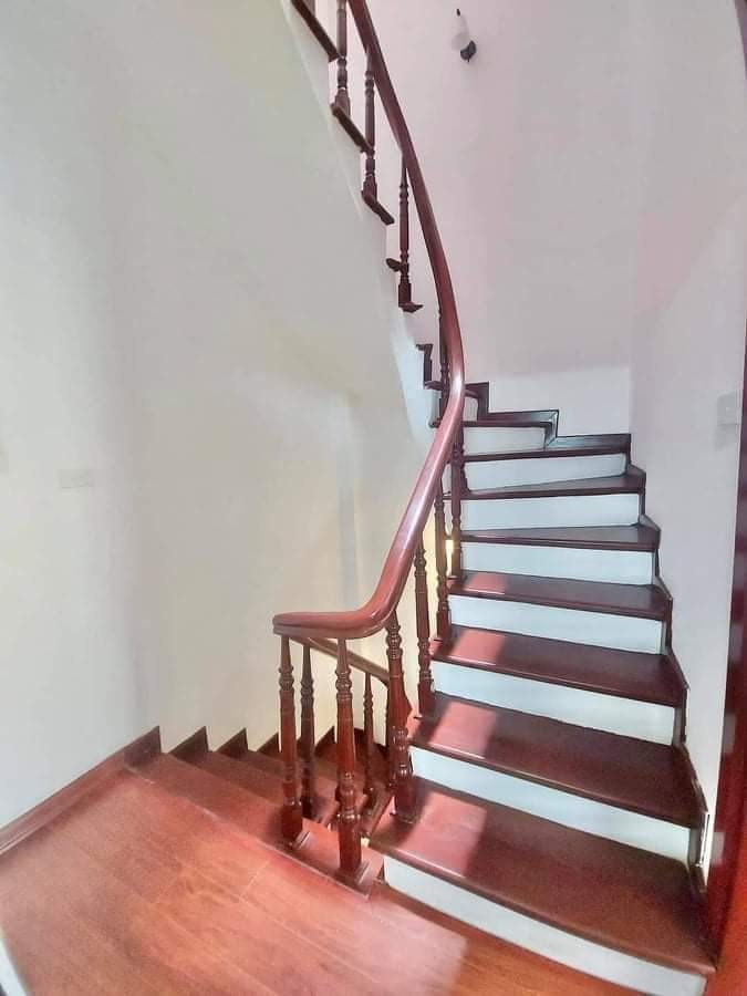 Chỉ 4 tỷ có nhà đẹp Minh Khao, dt 46m2, đường tô ngõ thoáng, ô tô đỗ cách vài bước chân