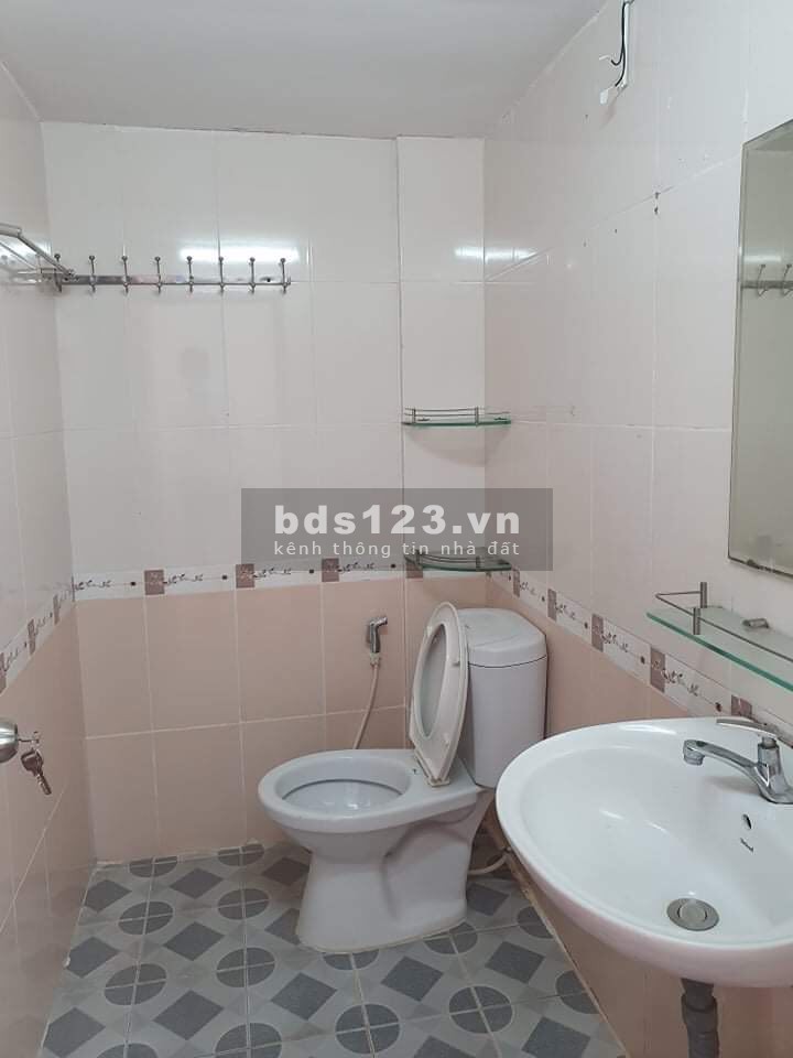 Bán nhà nguyên căn đường Bùi Đình Tuý, dt 33m2, ngang 4.2m, giá bán 3.5 tỷ