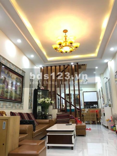 Bán nà nguyên căn 65m2, phố Vọng, Hai Bà Trưng, ô tô kinh doanh văn phòng, giá 5.4Tỷ.