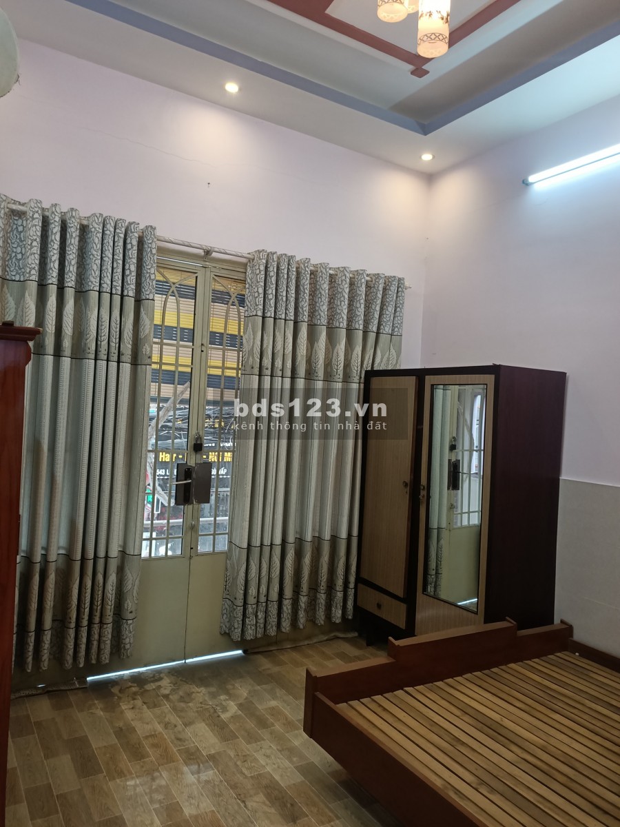 (Gò Vấp)Bán nhà mặt tiền, vị trí đẹp đường Lê Đức Thọ, dt 62m2, giá bán 10.3 tỷ.
