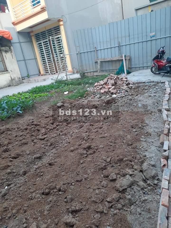 Chỉ hơn 1 tỷ có miếng đất tổ 5 Yên Nghĩa, 3 mặt thoáng, dt 45m,2 mt 4m, an sinh đỉnh