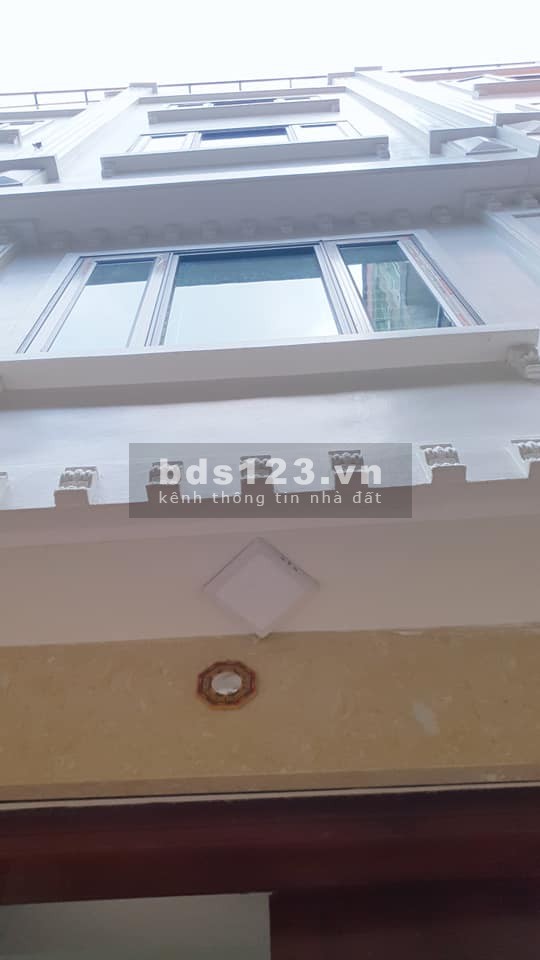 Bán nhà Dịch Vọng mới đẹp, lô góc, phân lô, thoáng trước sau, dt 53m2x5T, giá 6.2 tỷ