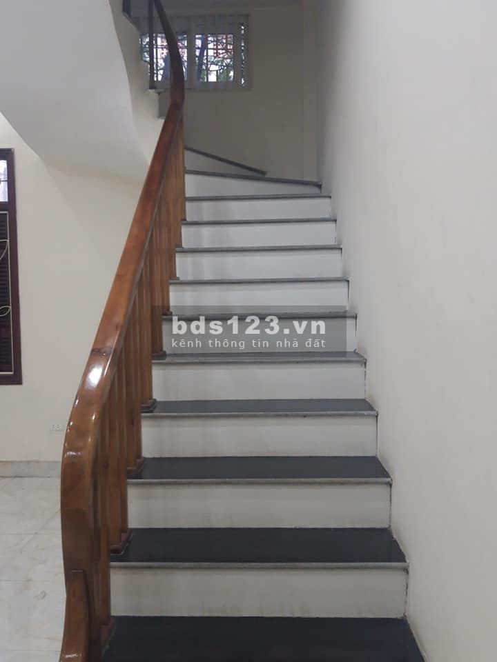 Nhà đẹp 3 mặt thoáng Nguyễn Văn Cừ dt 45m2 đúc 5 tầng giá nhỉnh 4 tỷ