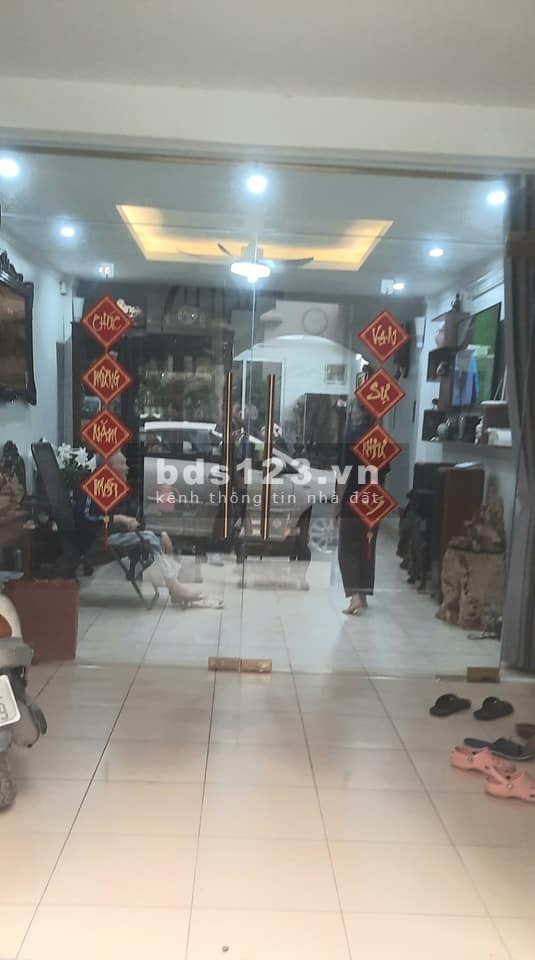 Bán nhà Tây Hồ Võng Thị Lạc Long Quân Phân Lô Ô TÔ Tránh giá bán 9.7 Tỷ