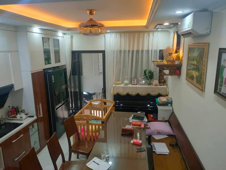 Bán nhà đẹp ngõ 68 Cầu Giấy, ngõ 3 gác tránh, tặng 100% nội thất xịn, 30m2x5t, 3,4 tỷ