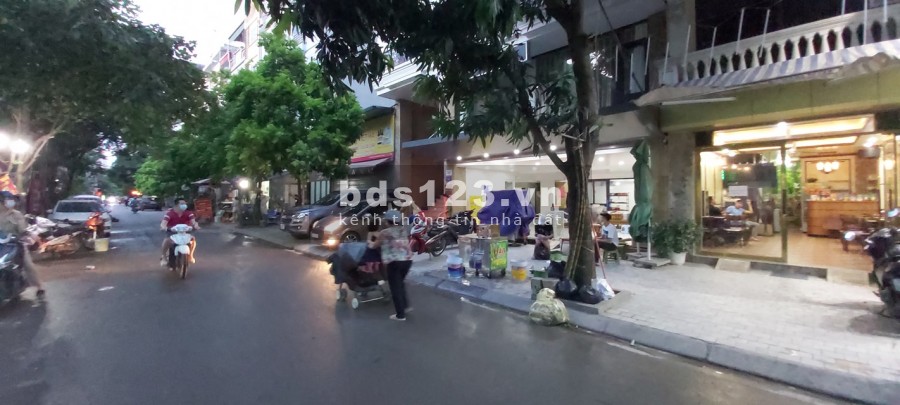 Bán nhà Lê Qoang Đạo,Mỹ Đình, 7 tầng thang máy, vỉa hè 6m, kinh doanh các kiểu, giá 11 tỷ