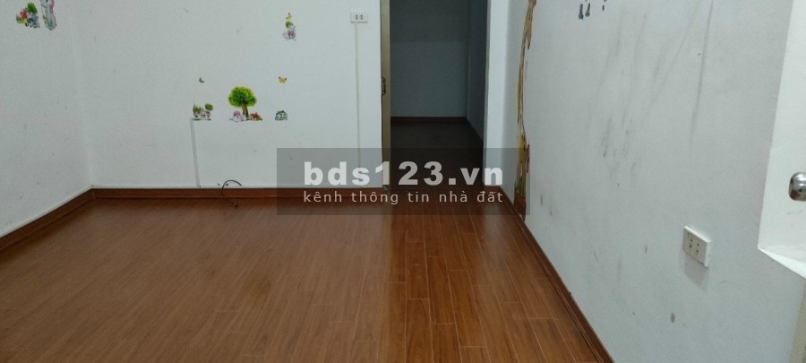 Cần bán căn hộ tập thể Đông Ngạc tầng 2, DT 45m2, an ninh, tiện ích tràn ngập