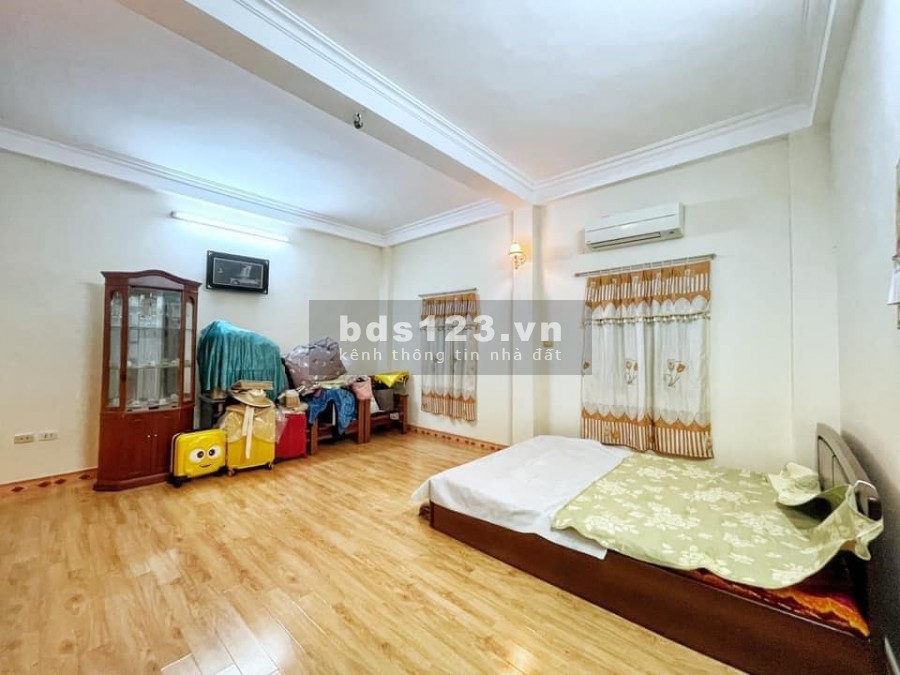 Bán nhà Giáp Nhị giá 2.85 tỷ diện tích 36m2, mặt tiền 7.2m, cách ô tô tránh 3m, nhà tự xây