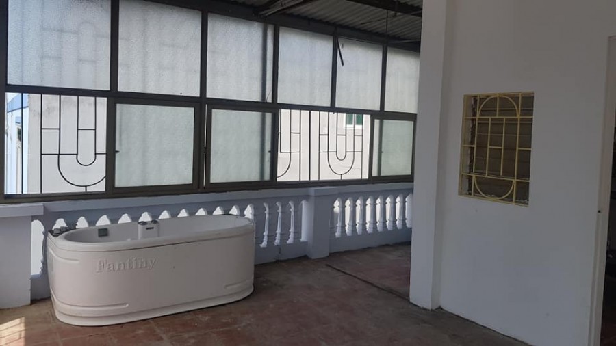 Bán nhà giáp nhị, giải phóng, hoàng mai, mt lớn, kd tốt, 3 bước ô tô tránh, nhỉnh 3 tỷ 0977221369