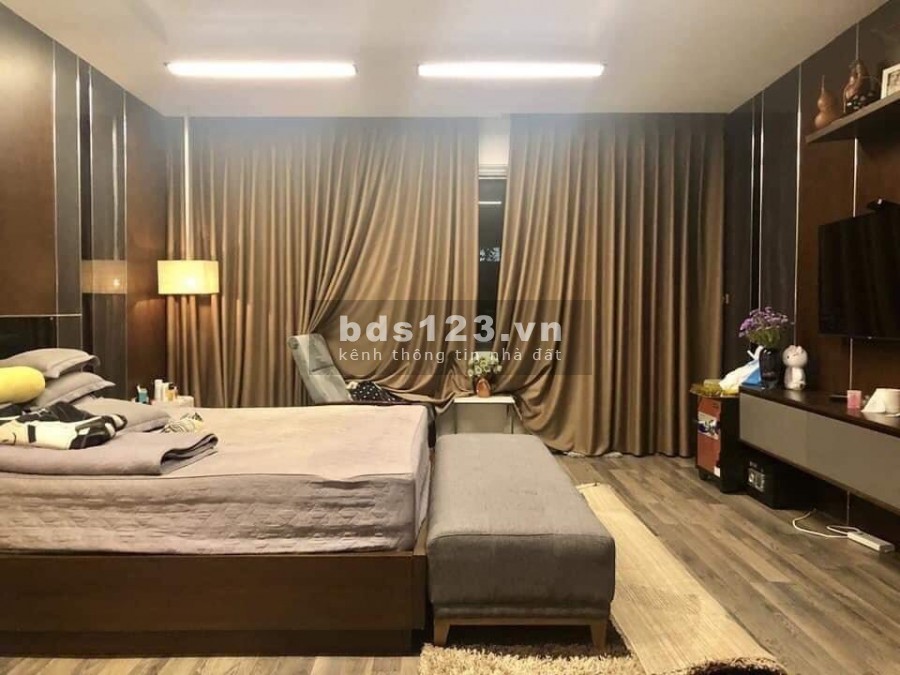 Bán nhà phố Vương Thừa Vũ, ngõ thông ôtô, kinh doanh 50m2 giá nhỉnh 6 tỷ
