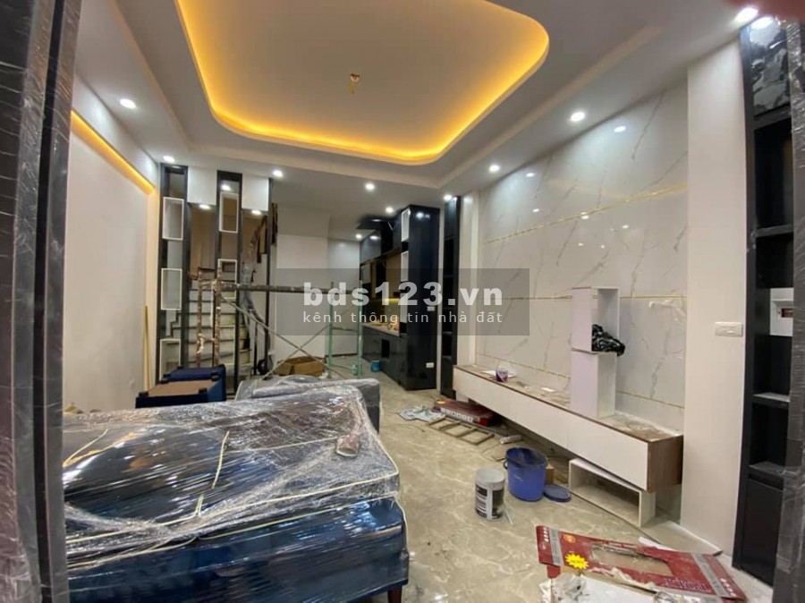Bán nhà Hoàng Mai. Nhà mới nở hậu, gần ô tô,30mx5 tầng giá chỉ nhỉnh 3 tỷ có thương lượng sâu