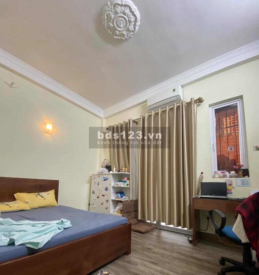 Siêu phẩm lô góc Quan Nhân, ô tô lùi cổng, dtsd 60m2, mt 6.5m, giá bán 6.8 tỷ