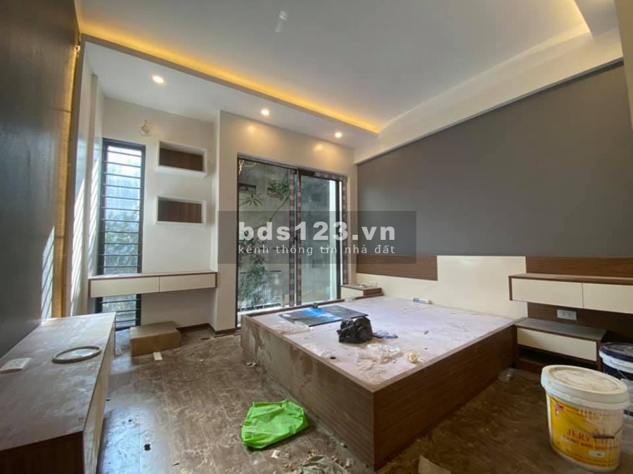 Bán nhà Hoàng Mai. Nhà mới nở hậu, gần ô tô,30mx5 tầng giá chỉ nhỉnh 3 tỷ có thương lượng sâu