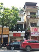 Cho thuê nhà vị trí vàng đẹp nhất mặt tiền phố Huế, Hai Bà Trưng LH 0903453998