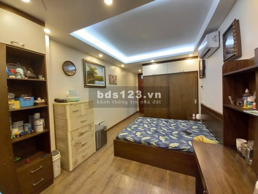 Nhà 6T thang máy, oto đỗ cửa, ngõ 66 Nguyễn Hoàng, full nội thất, dt 33m2 giá bán 6,1 tỷ LH 0392969999