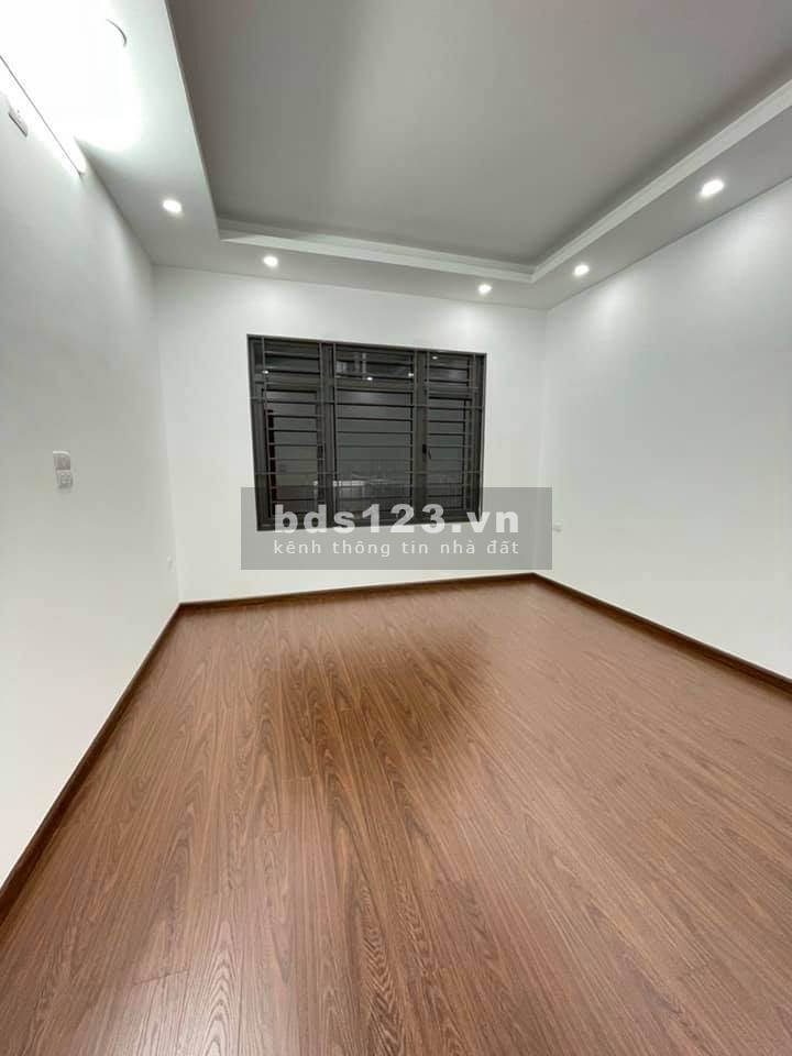 Bán nhà mới Võng Thị đi bộ Hồ Tây, lô góc, dt 35m2, 5 tầng đúc, giá 3.95 tỷ
