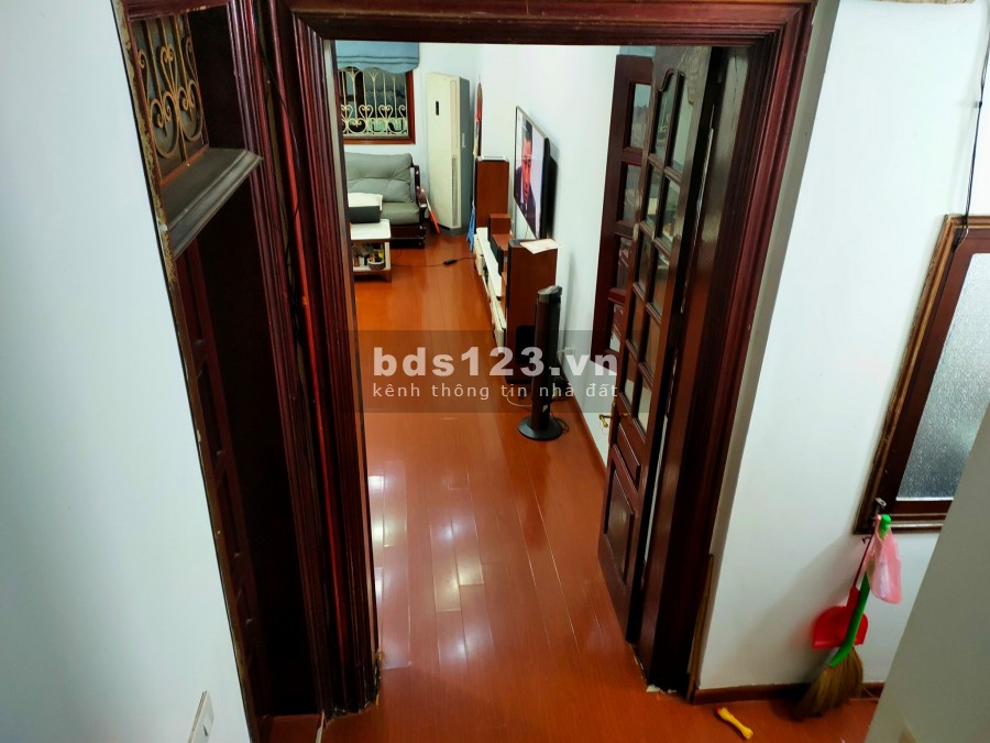 Long Lanh Siêu Đẹp Hai Bà Trưng diện tích 41m2 5 tầng đúc Giá 3.6 tỷ